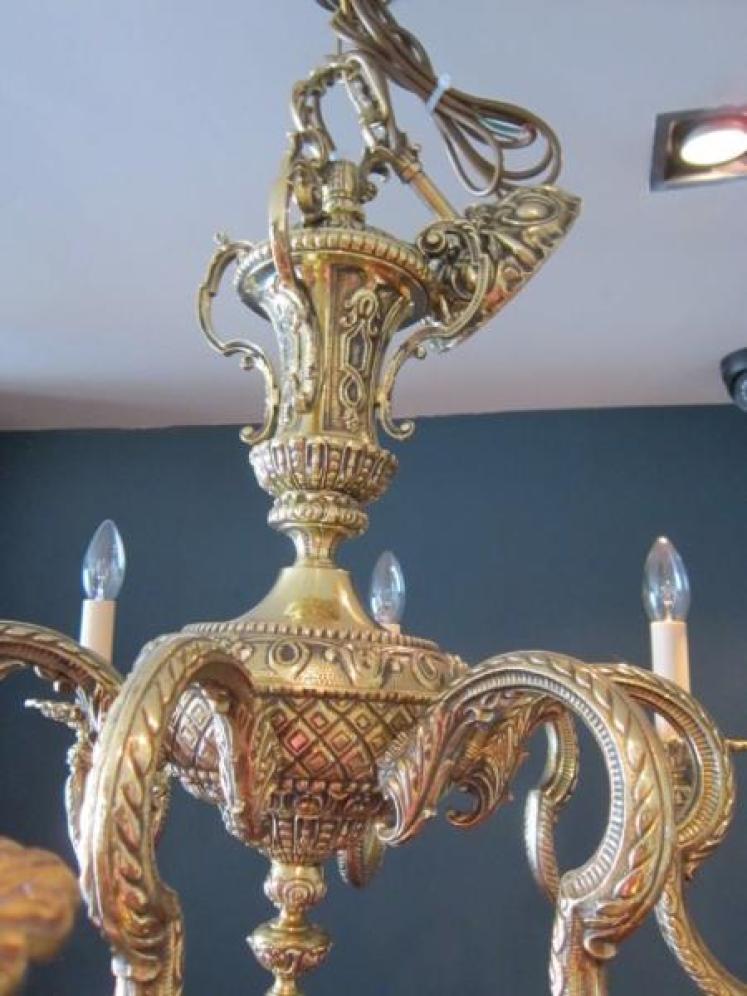 Superb Edwardian Cast Bronze Eight Arm Chandelier - Image 3