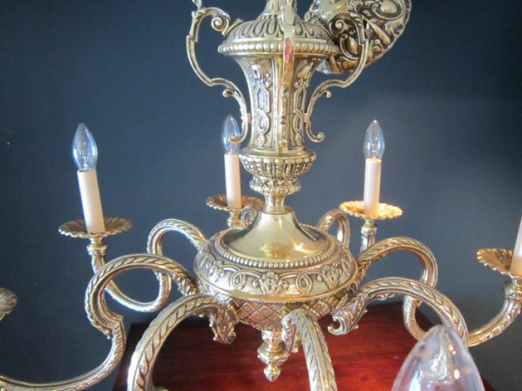 Superb Edwardian Cast Bronze Eight Arm Chandelier - Image 4