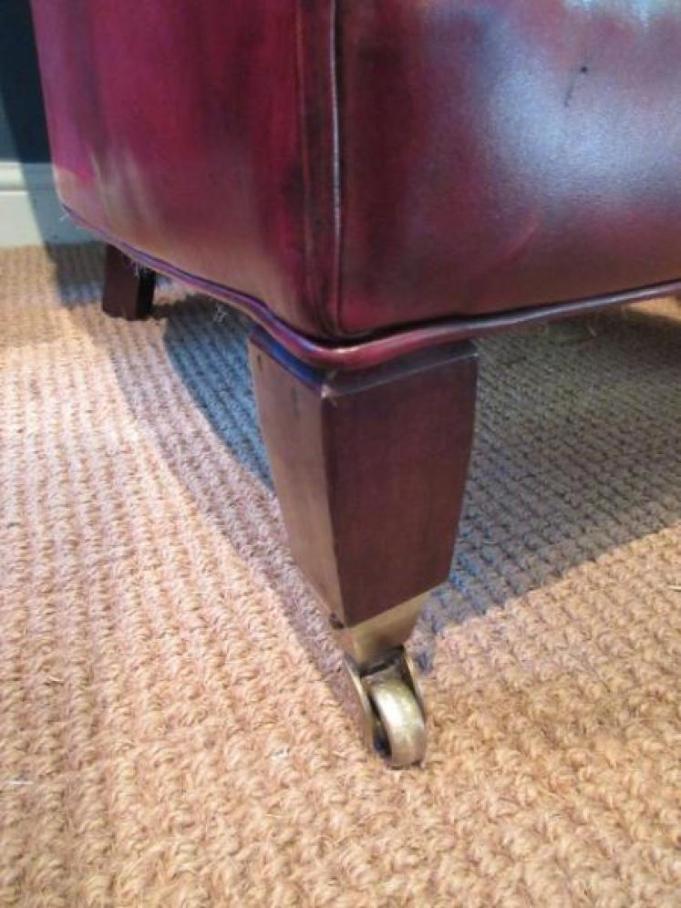 Superb Pair of 1920's Leather Buttoned Club Armchairs - Image 3