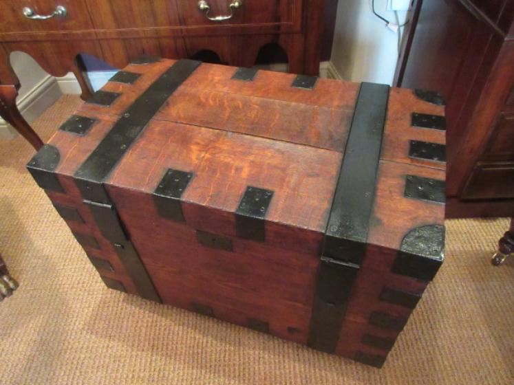 George III Period Oak & Steel Bound Scottish Trunk - Image 2