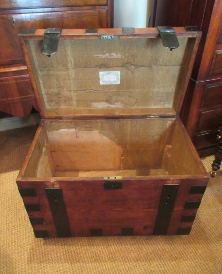 George III Period Oak & Steel Bound Scottish Trunk - Image 3
