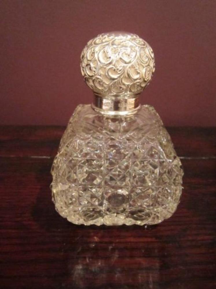 Top Quality Edwardian Period Silver Crystal Cut Scent - Image 1