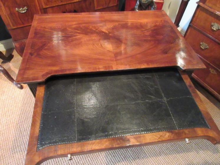 Superior George I Period Red Walnut Chest of Drawers - Image 3