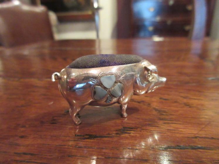 Rare George V Period Silver Irish Themed Pig Pin Cushion - Image 5