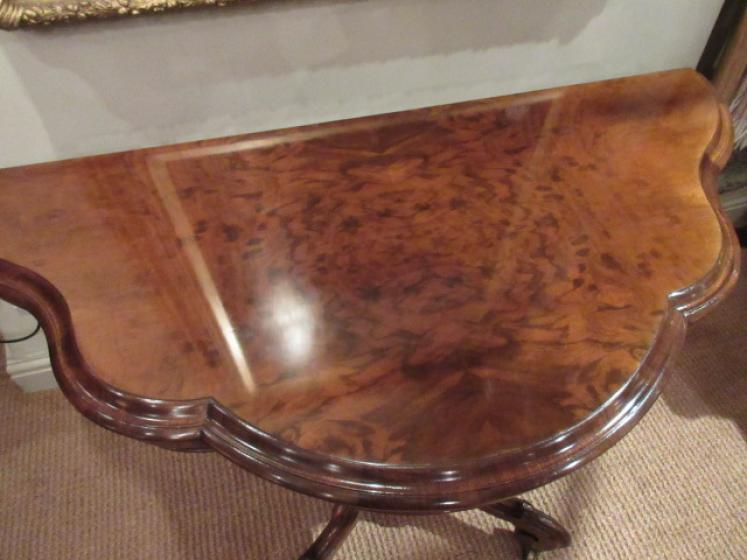 Superior Mid Victorian Figured Walnut Games Table - Image 2