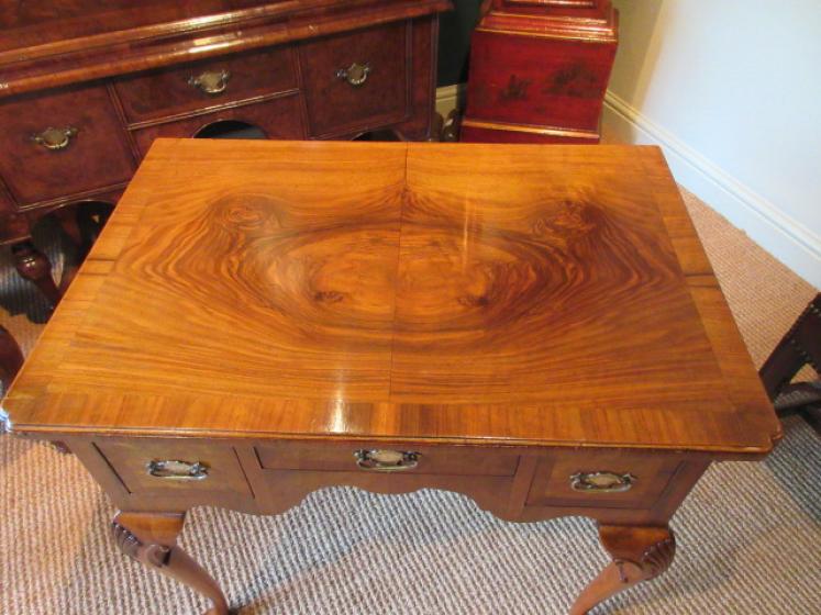 Superb George II Period Figured Walnut Lowboy - Image 2