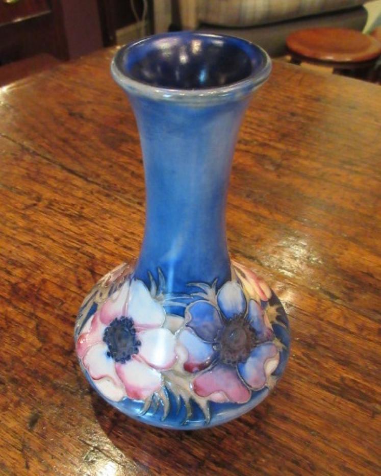 Moorcroft Salt Glazed Anemone Pattern Vase - Image 4