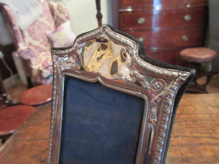 Edwardian Period Silver Classical Style Photo Frame - Image 3