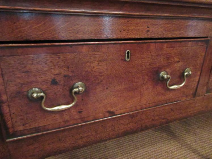 Superb George II Period Oak & Mahogany Dresser - Image 4
