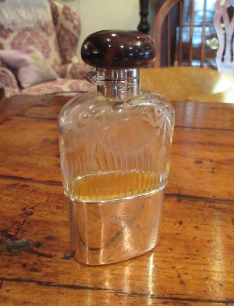 Fine George V Period Silver & Tortoiseshell Hip Flask - Image 1