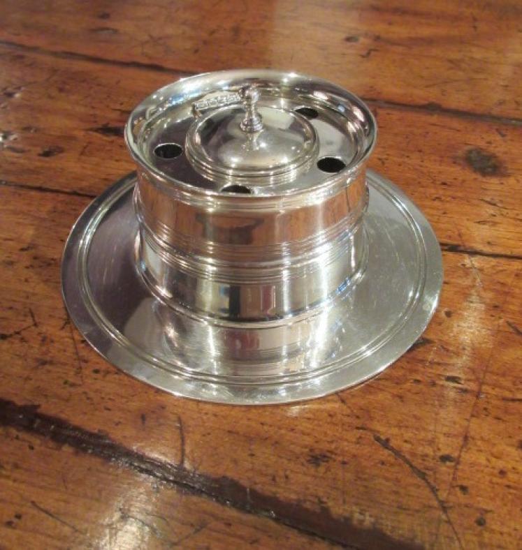 Top Quality Edwardian Period Silver Ship's Inkwell - Image 1
