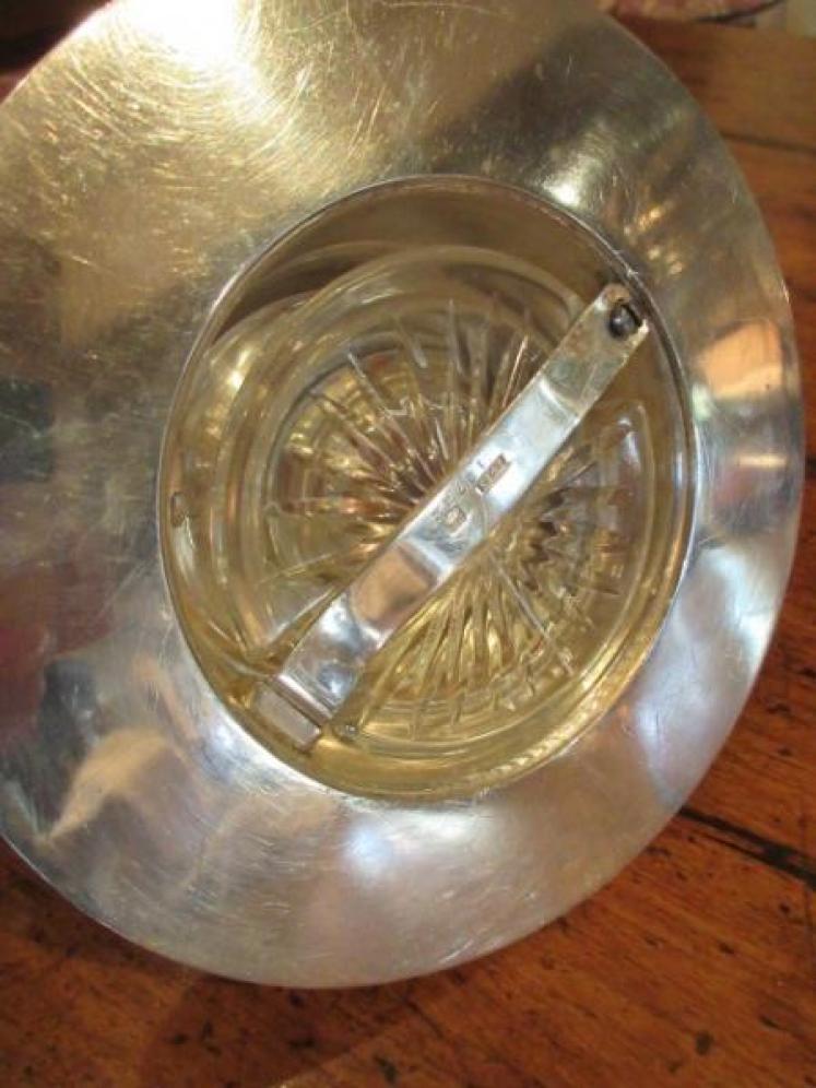 Top Quality Edwardian Period Silver Ship's Inkwell - Image 3