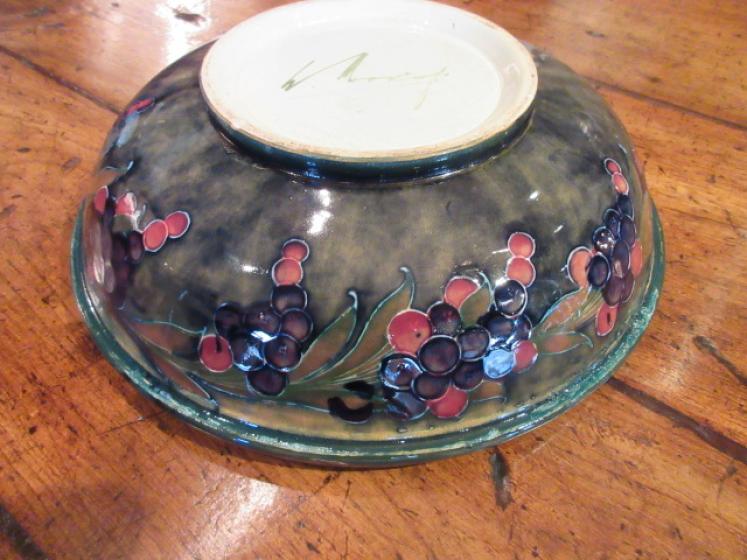 Early Moorcroft Seeded Pomegranate Rimmed Bowl - Image 5