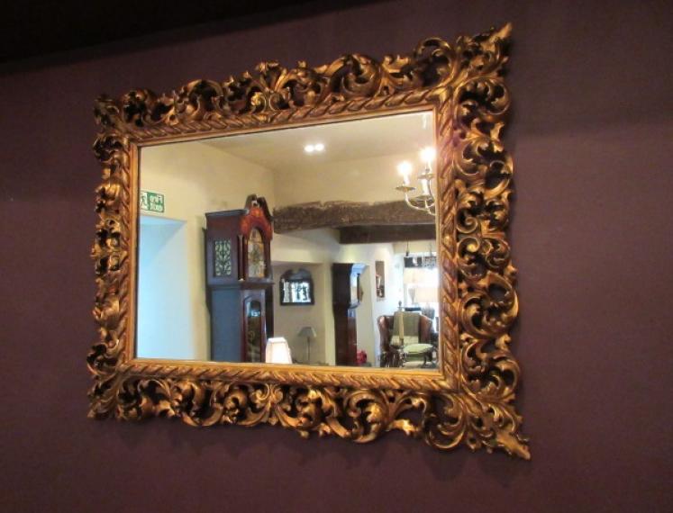 Very Decorative Early Victorian Plaster Gilt Mirror - Image 1