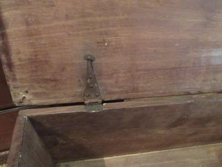 George II Period Elm Sword Box - Image 4