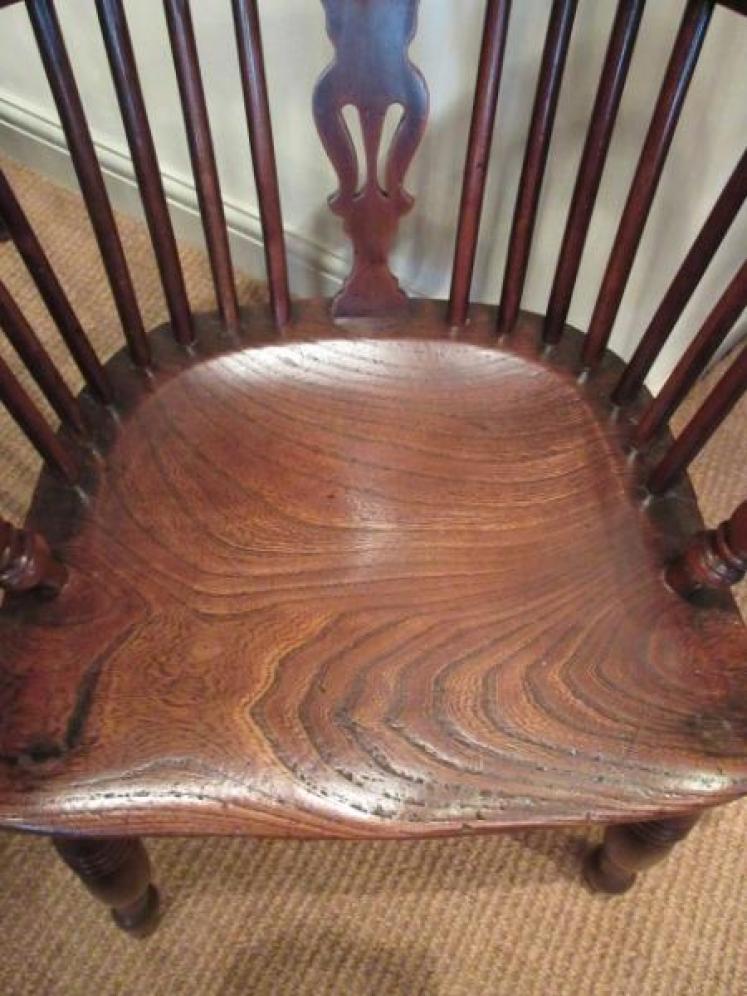 Set of Four Early 19th Century Yew Windsor Armchairs - Image 3