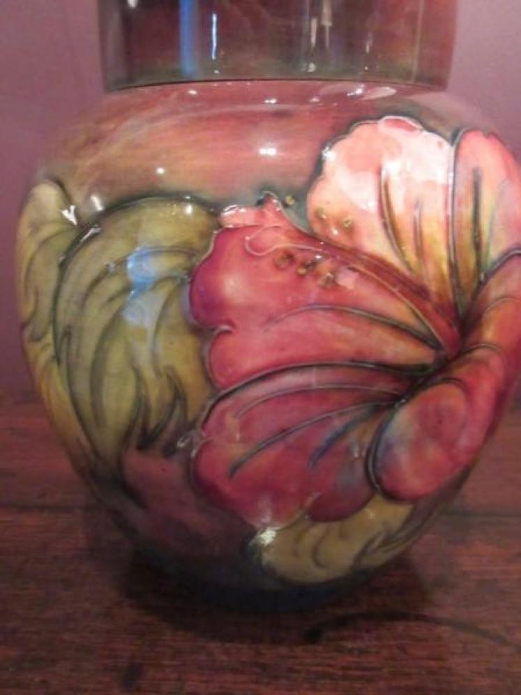 Rare Moorcroft Hibisus Flambe Ginger Jar & Cover - Image 2