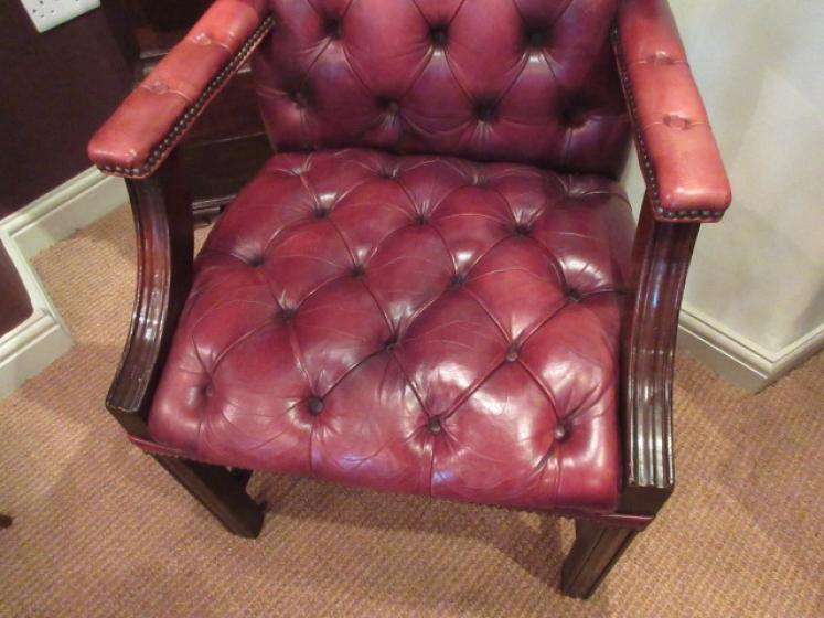 Superior 19th Century Leather Gainsborough Armchair - Image 2