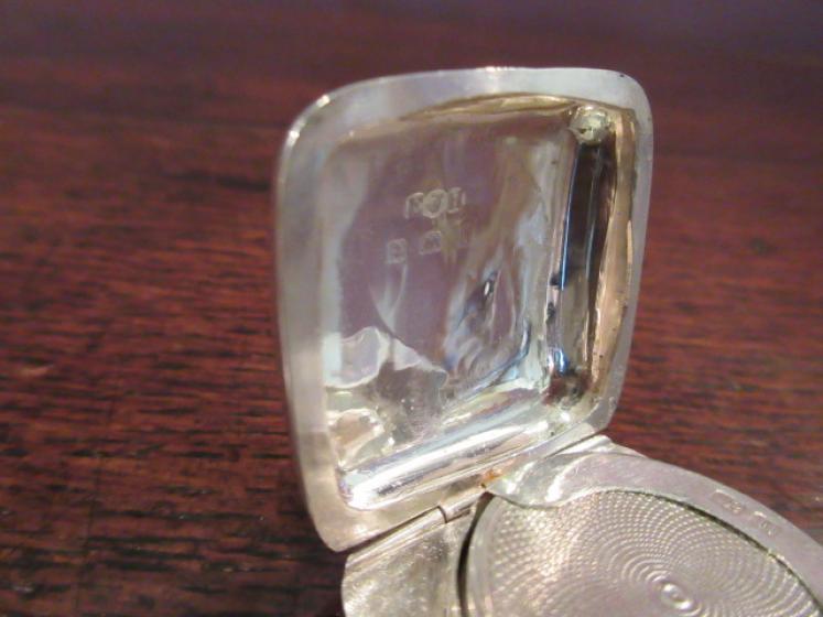 Top Quality George V Period Silver Sovereign Case - Image 3