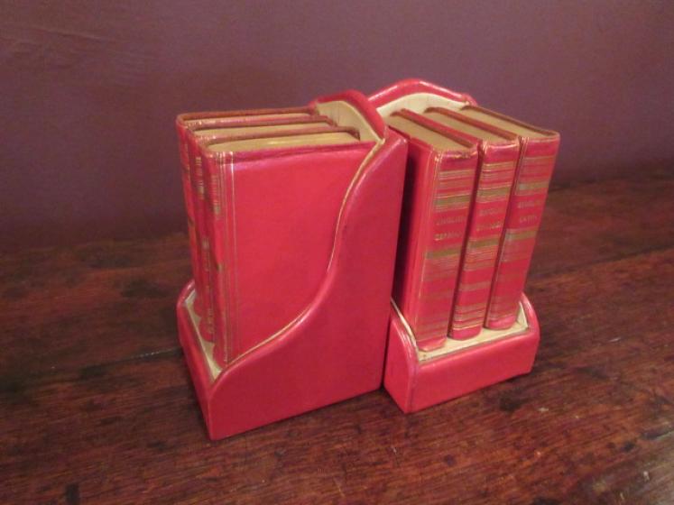 Rare Pair of Edwardian Period Leather Bound Bookends - Image 2