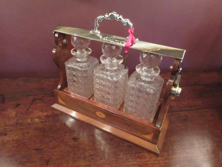 Top Quality Victorian Sheraton Inlaid Tantalus - Image 1