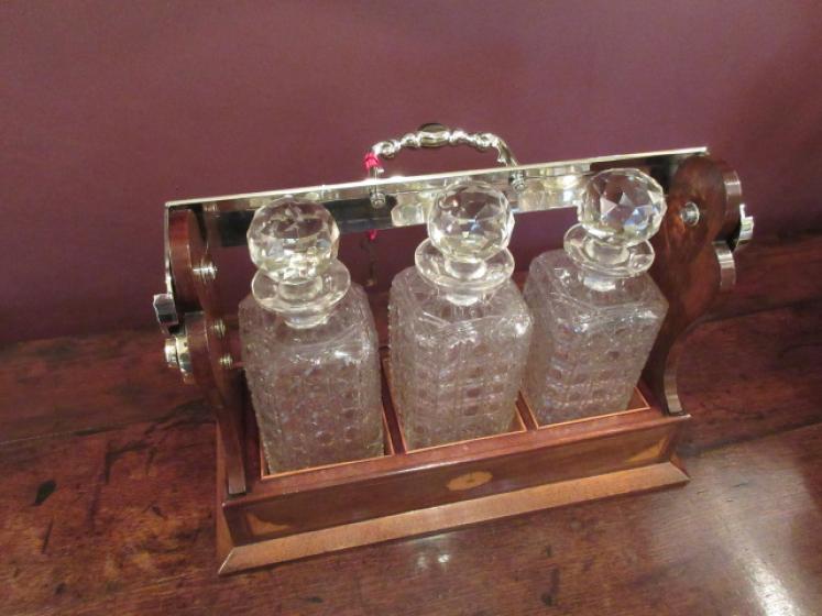 Top Quality Victorian Sheraton Inlaid Tantalus - Image 3