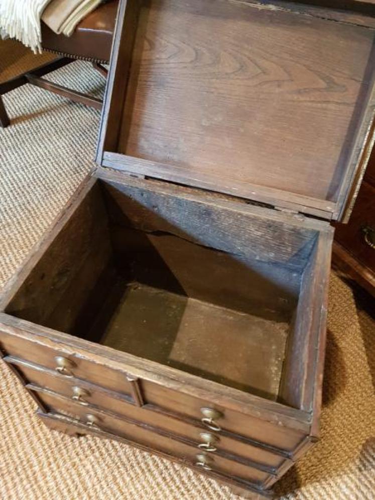 Superb George  II Oak 'Box' Coffer - Image 3
