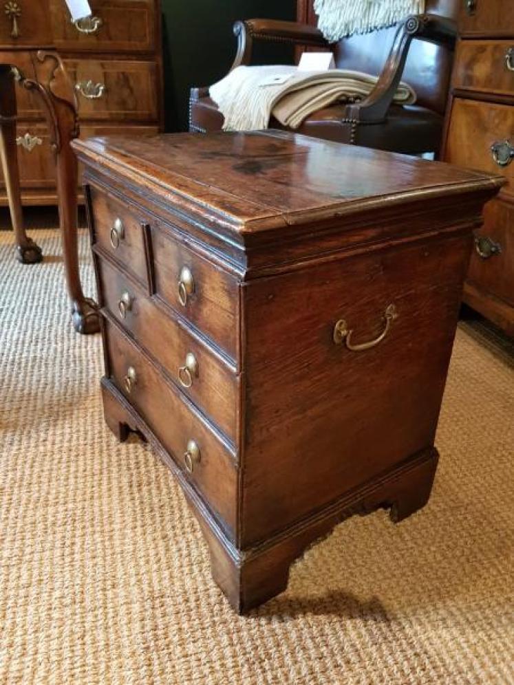 Superb George  II Oak 'Box' Coffer - Image 4