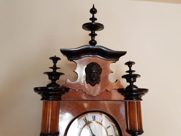 Victorian Walnut Vienna Regulator - Image 3