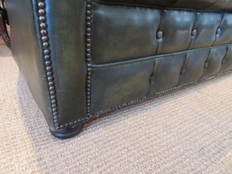 Superb 1930's Olive Green Leather Chesterfield Settee - Image 4