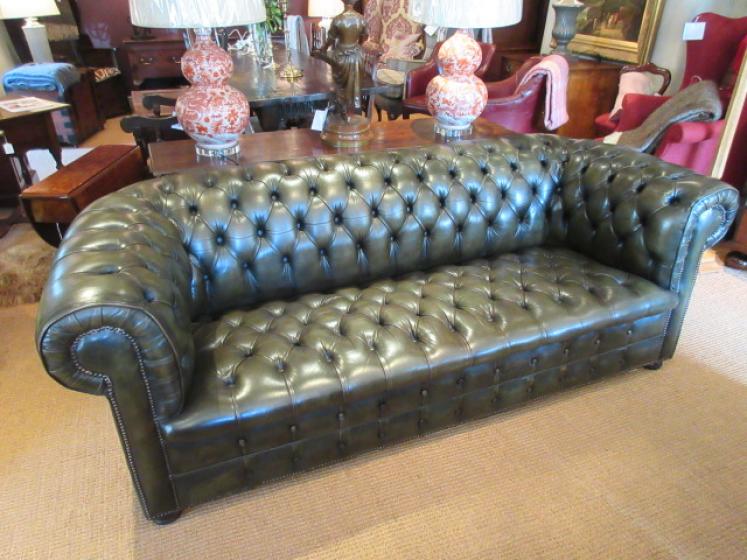 Superb 1930's Olive Green Leather Chesterfield Settee - Image 5