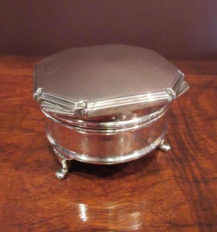 George V Period Silver Engined Turned Ring Box - Image 1