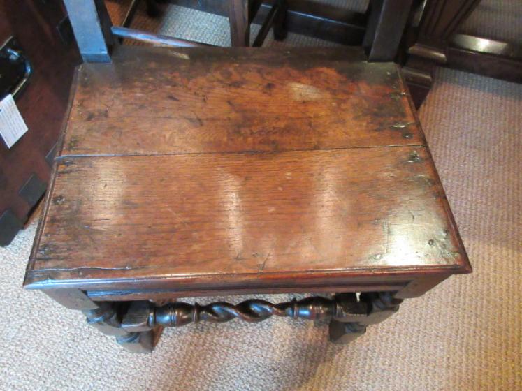 Very Original Pair of Early Period Oak Hall Chairs - Image 4