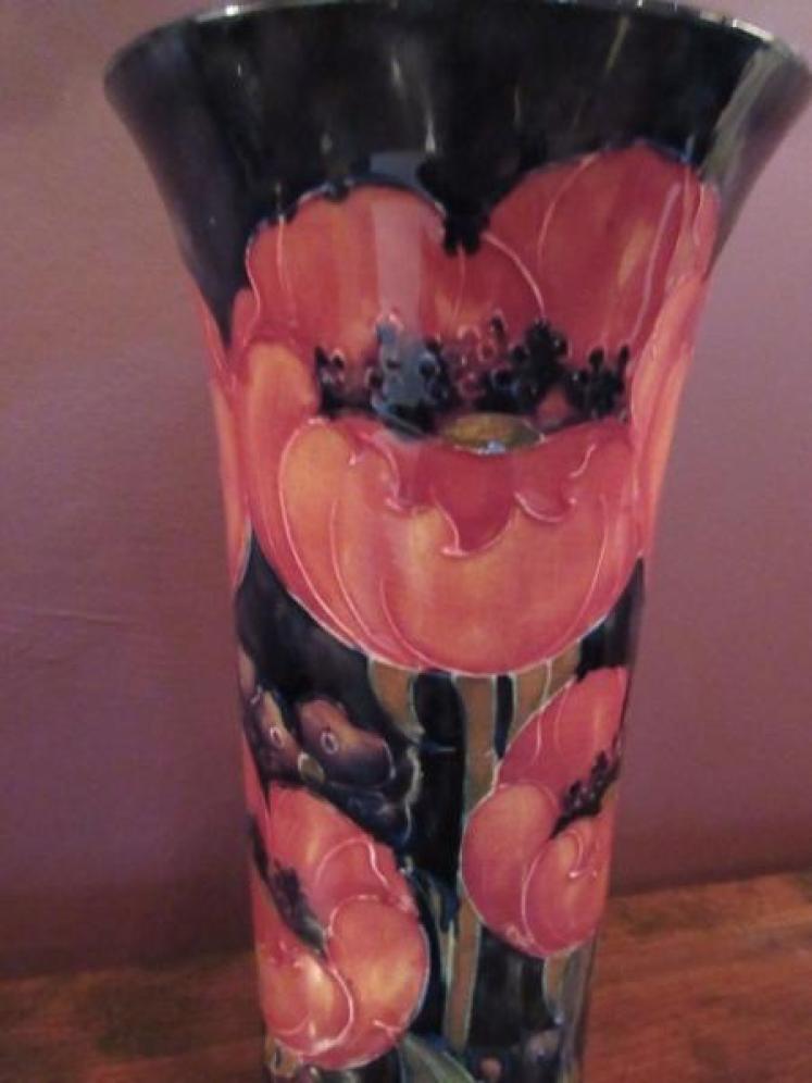Early Moorcroft Big Poppy Flared Top Vase - Image 3