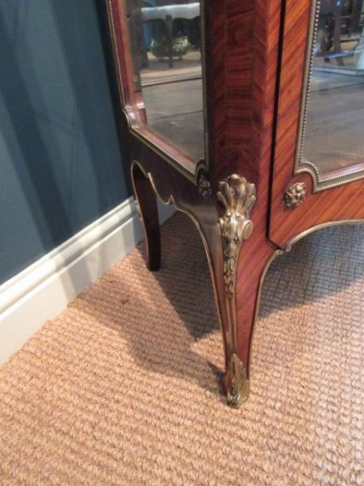Outstanding 19th Century Kingwood Vitrine Cabinet - Image 4