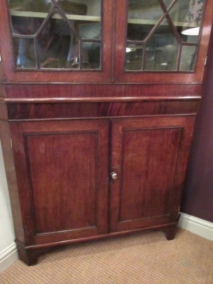 George III Period Oak & Mahogany Double Corner Cupboard - Image 2