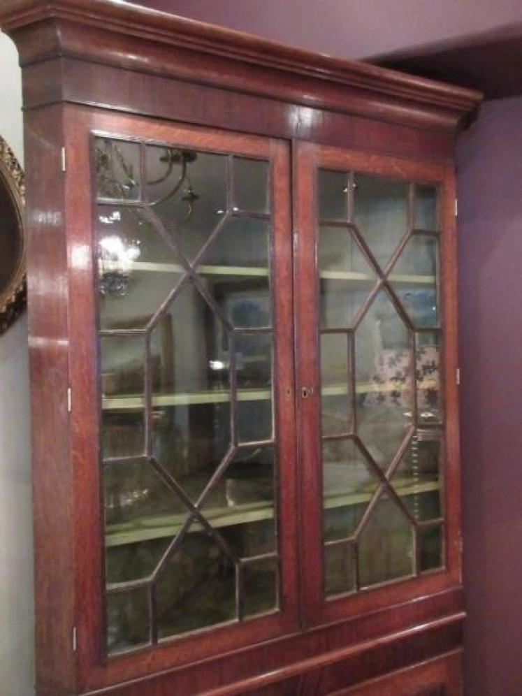 George III Period Oak & Mahogany Double Corner Cupboard - Image 3