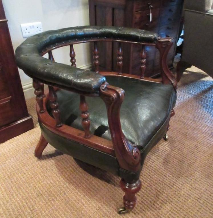 Early Victorian Leather Upholstered Tub Armchair - Image 5