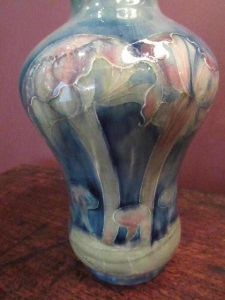 Superb Art Nouveau Moorcroft Claremont Shaped Vase - Image 3