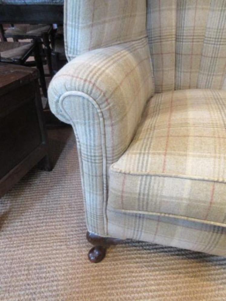 Superb Victorian Ribbed Barrel Back Wing Armchair - Image 5