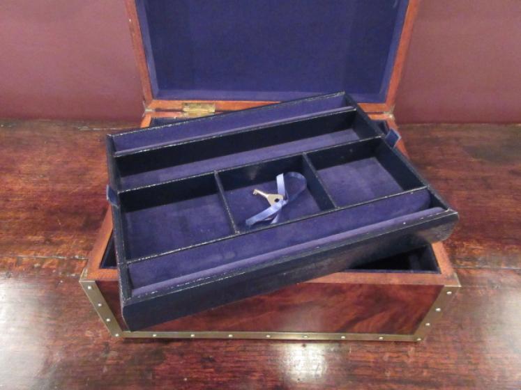 Top Quality Mid Victorian Walnut & Brass Jewel Box - Image 4