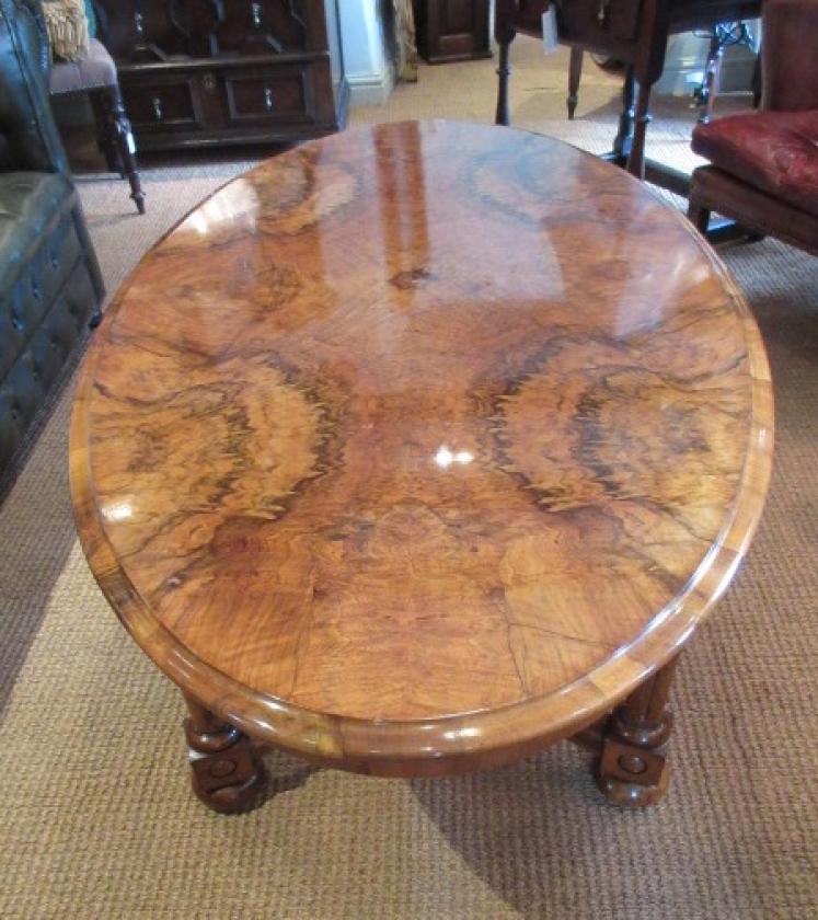 Stunning Mid Victorian Figured Walnut Coffee Table - Image 5