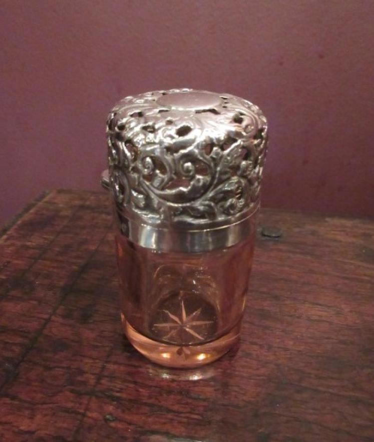 Top Quality Victorian Silver & Blush Pink Scent - Image 1