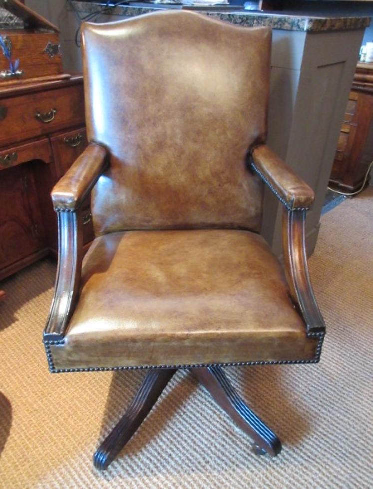 Superb 1930's Leather Swivel Desk Armchair - Image 1