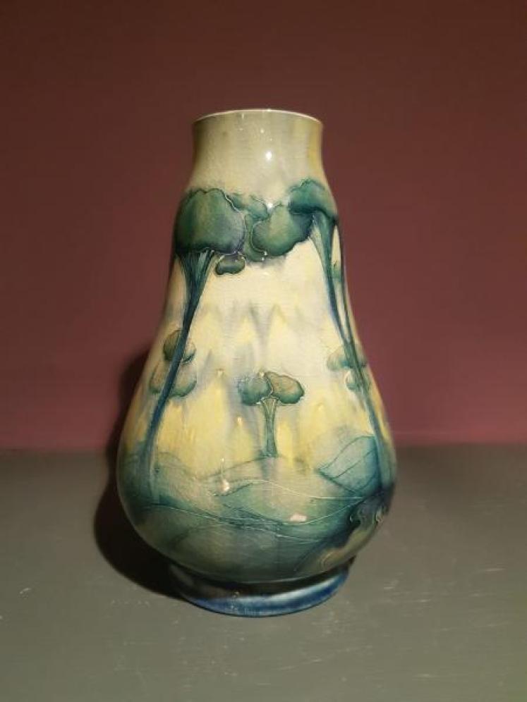Moorcroft Hazeldene Vase for Liberty - Image 5