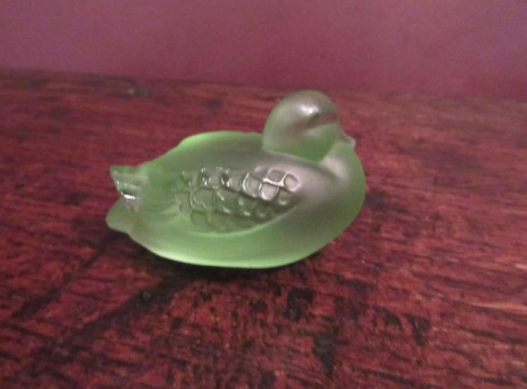 Lalique Green Opalescent Duck - Image 5