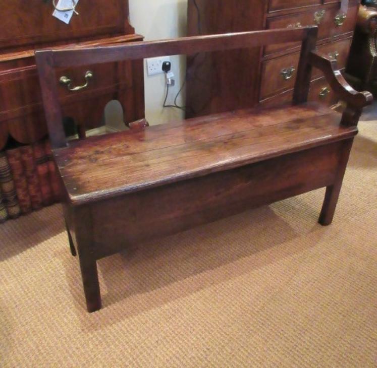 George II Period Chestnut Inglenook Settle - Image 1