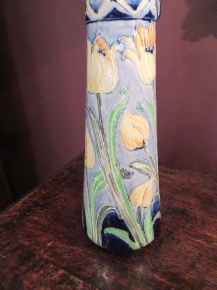 Art Nouveau McIntyre Moorcroft Tulips Ewer - Image 3