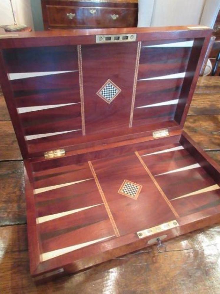 Early Victorian Flame Mahogany Backgammon Games Box - Image 1
