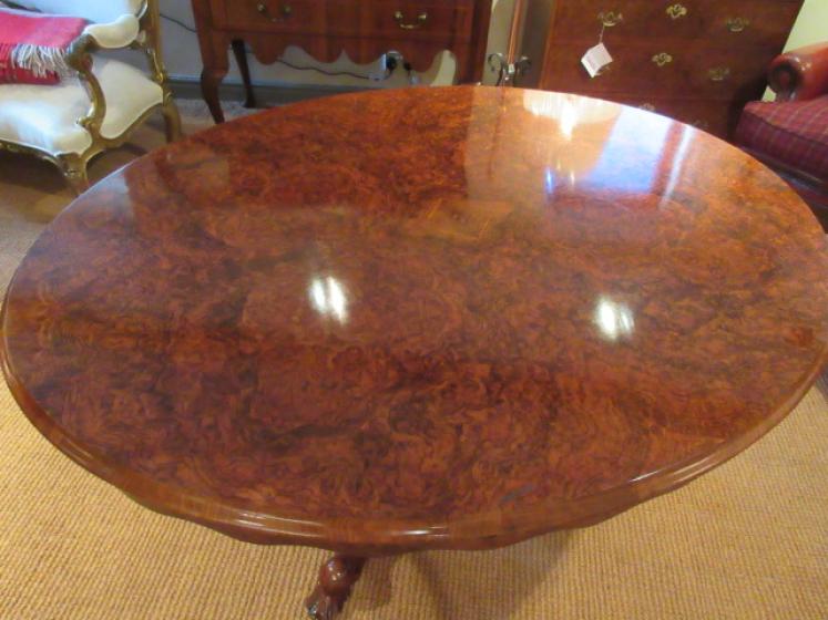 Superb Mid Victorian Burr Walnut Oval Centre Table - Image 2